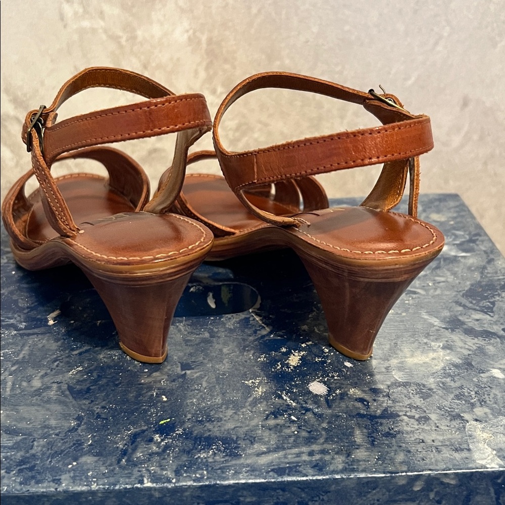 Brown Leather Sandals - Picture 4 of 8